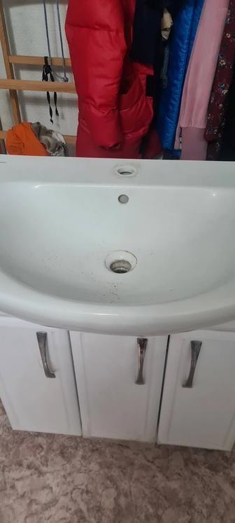 Раковина с тумбой