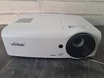 Продам проектор Vivitek D555 (идеал)