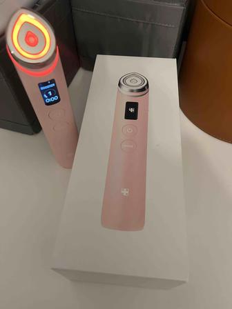 Продам Medicube AGE-R Booster Pro в розовом цвете