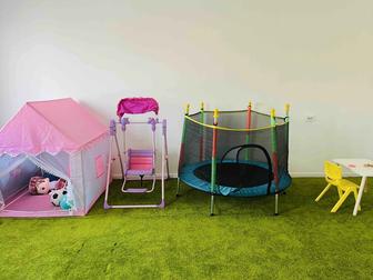 Качеля детская и машинка