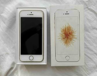 iPhone SE 64GB(1-го поколения), в хорошем состоянии