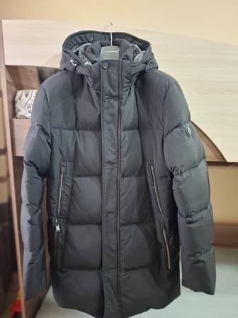 Продаю пуховик