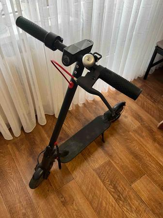 Продам электросамокат