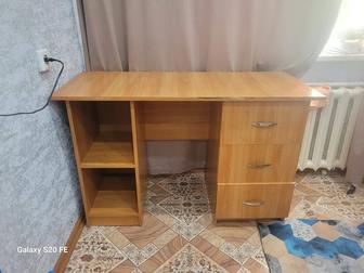 Продам стол