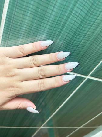 Девочки акция наращивание на типсах