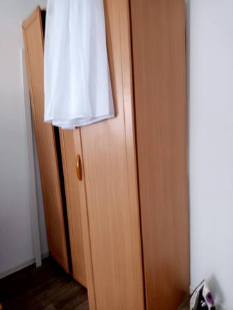 ПРОДАМ шифоньер