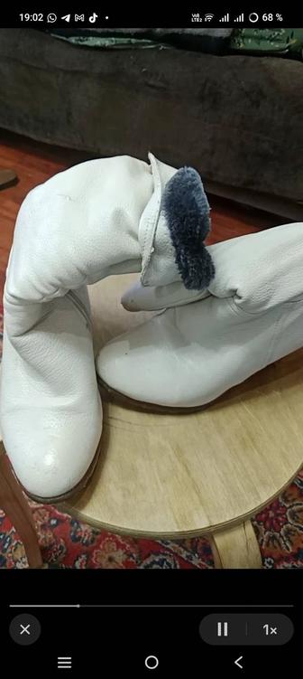 Продам бу сапоги женские 38 р кожаные натуральный мех