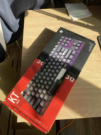 Срочно продам клавиатуру Red Square KT202X