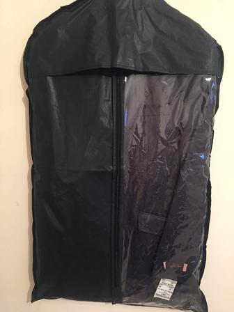 Продам новый костюм срочно