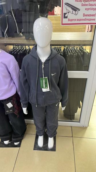 Продаю маникены детские