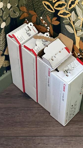 4 картриджа canon 069.Продажа только при личной встрече .