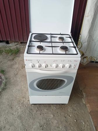 Продам газ плиту