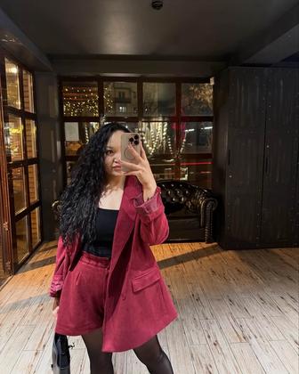 Продаю костюм двойка