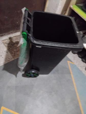 Мусорное ведро