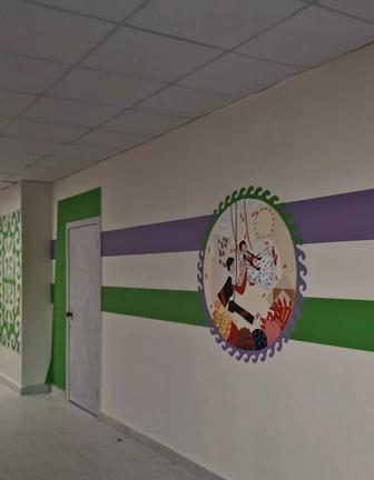 Художник. Художественная роспись стен. Мурал. Оформление стен школ.