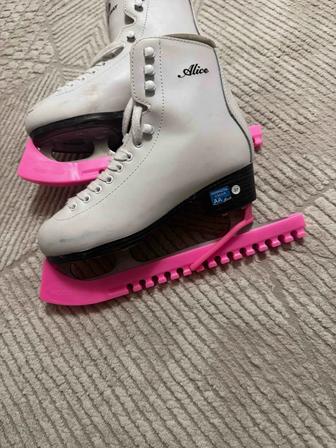 Коньки фигурные