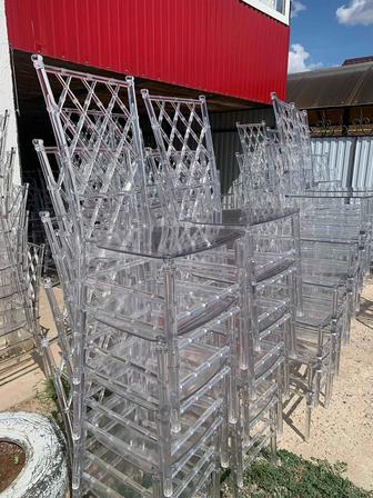 Продам прозрачные бу стулья