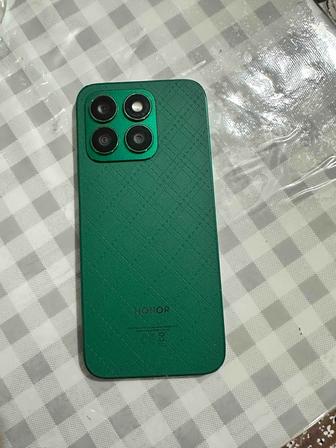 Срочно продам телефон HONOR X8b