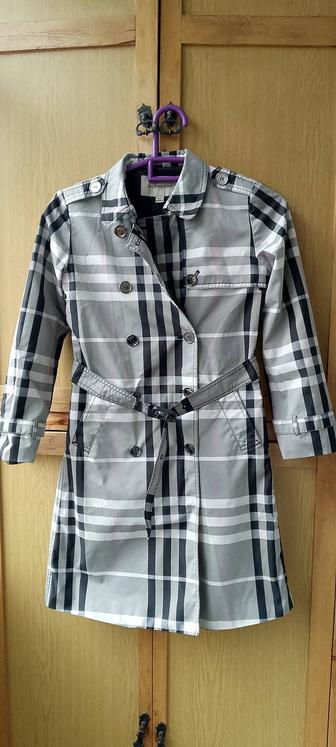 Новый плащ - тренч Burberry в клетку.