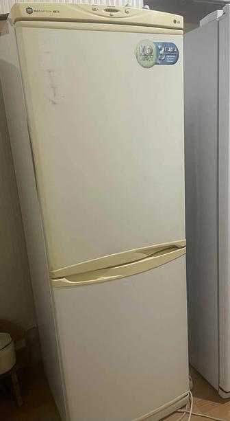 Холодильник LG
