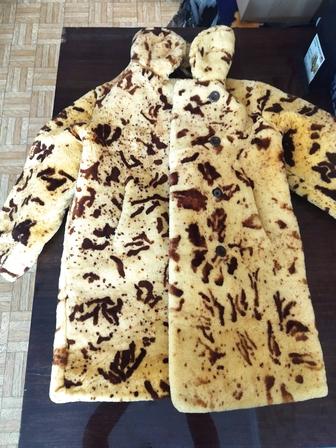 Продаю детскую цигейковую шубу
