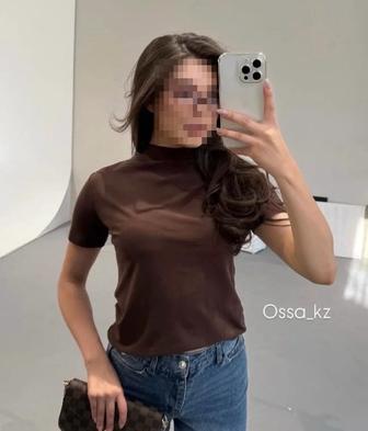 Новая женская кофта коричневого цвета.