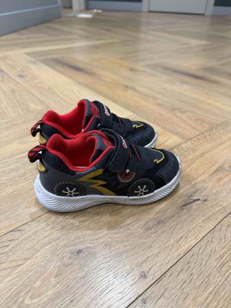 Детские кроссовки Garvalin