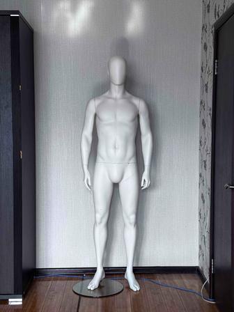 Мужской манекен