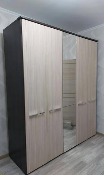 Продаются шкаф, комод, кровать