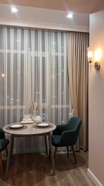 Продам обеденный стол