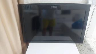 Продам телевизор небольшой за недорого