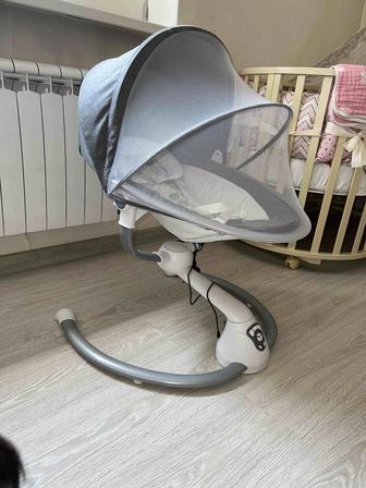 Электрокачеля-шезлонг серый