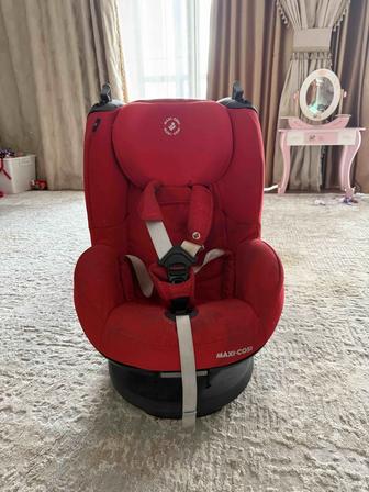 Автокресло Maxi-cosi