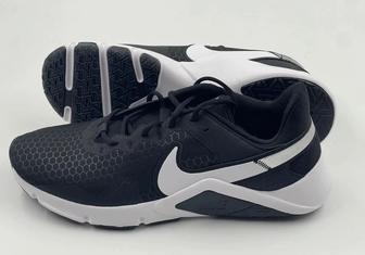 Кроссовки Nike Legend Essential 2