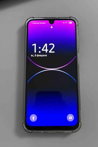 Samsung Galaxy A16 6 ГБ/128 ГБ черный почти новая