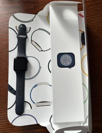 Apple watch series 8
