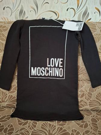 Продам новое платье Love Moschino