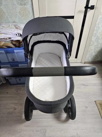 Продам коляску и кроватку. Цена общая 85 тыс. Можно отдельно