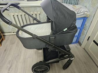 Продам коляску и кроватку. В отличном состоянии