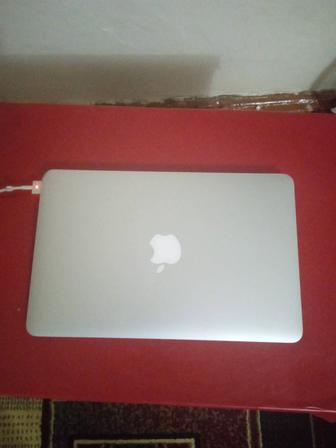 MacBook