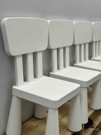 IKEA детские стульчики