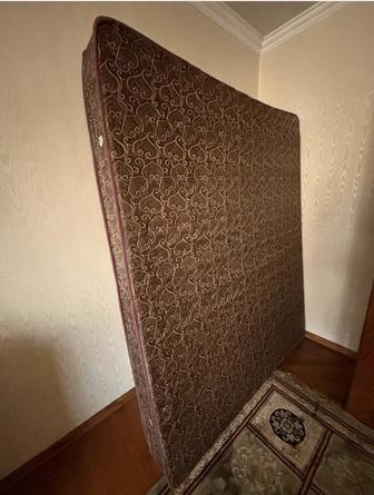 Матрас двуспальный с основанием