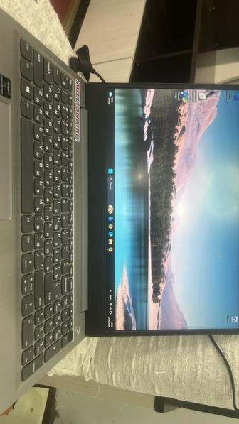 Ноудбук сатылады