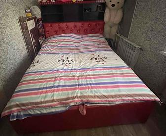 Продам двухспальную кровать