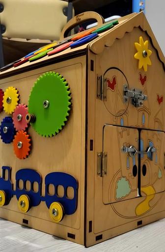 Бизидомик для развития ребенка