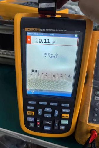 Fluke 124b осциллограф 40 mhz