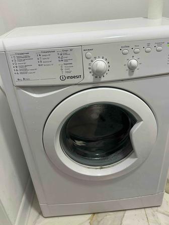 Продам стиральную машинку Indesit