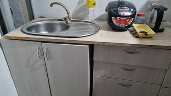 Кухонный гарнитур даром