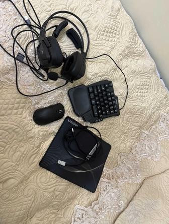 Колонка, наушники, клавиатура, мышка, переходник!