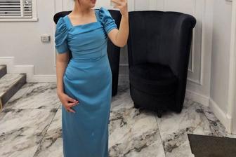 Продам платье женское